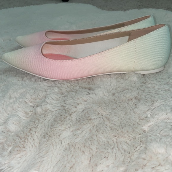 Flat shoes, very comfortable. Perfect to wear with jeans, shorts or dress. - Picture 4 of 4